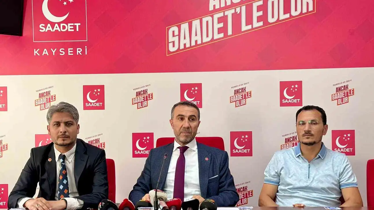 Başkan Altun: 'Ailelerin borçla eğitim masraflarını karşılamaya çalışıyor olması milli bir eğitim sorunudur'