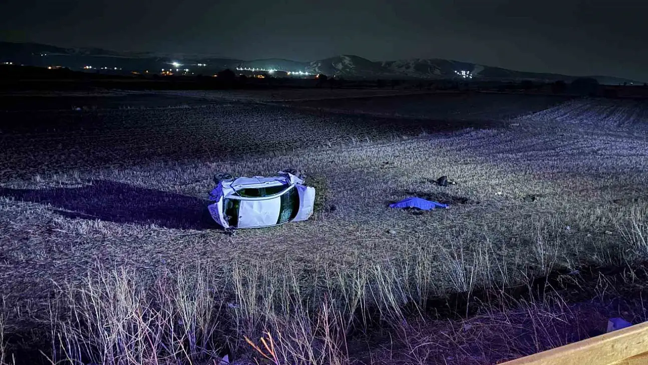 Kayseri'de otomobil şarampole yuvarlandı: 1 ölü, 1'i ağır 4 yaralı