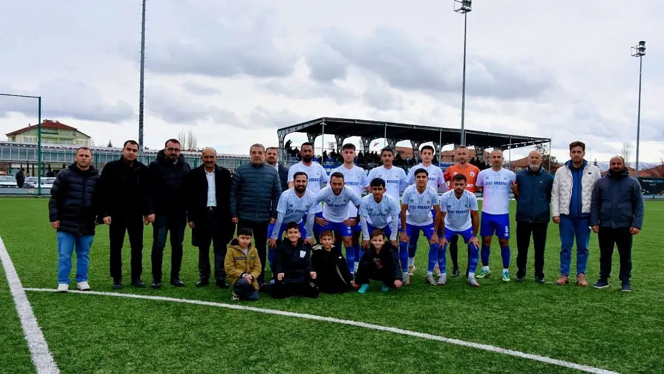 Tomarza Belediyespor şampiyonu 3-1 mağlup yolladı