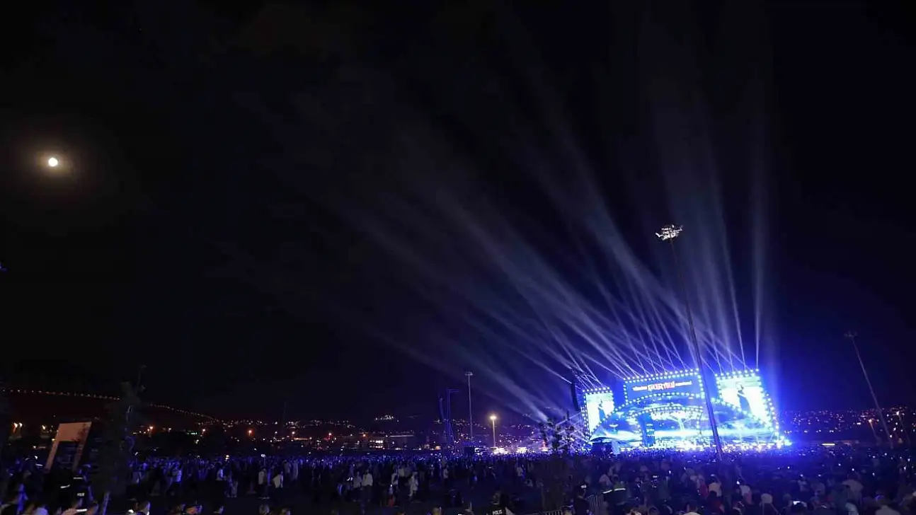Türkiye Kültür Yolu Festivali ilk gününde büyükşehirin Millet Bahçesi'nde binlerce ziyaretçiyi ağırladı