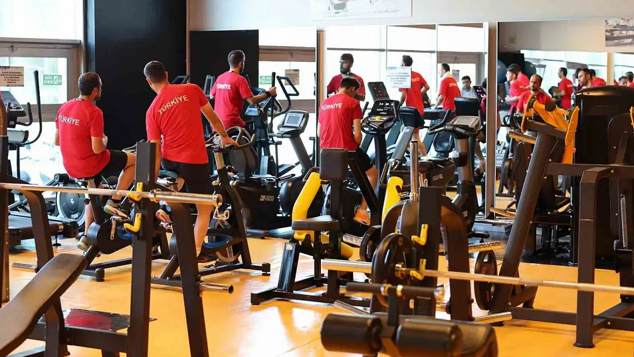 Türkiye'nin engelleri aşan milli gururu, Spor A.Ş. Tesisleri'nde kamp yaptı