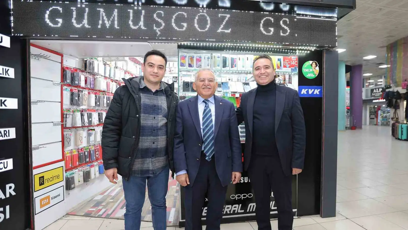 Başkan Büyükkılıç'tan Hunat Çarşısı esnafı ve vatandaşlarla samimi buluşma