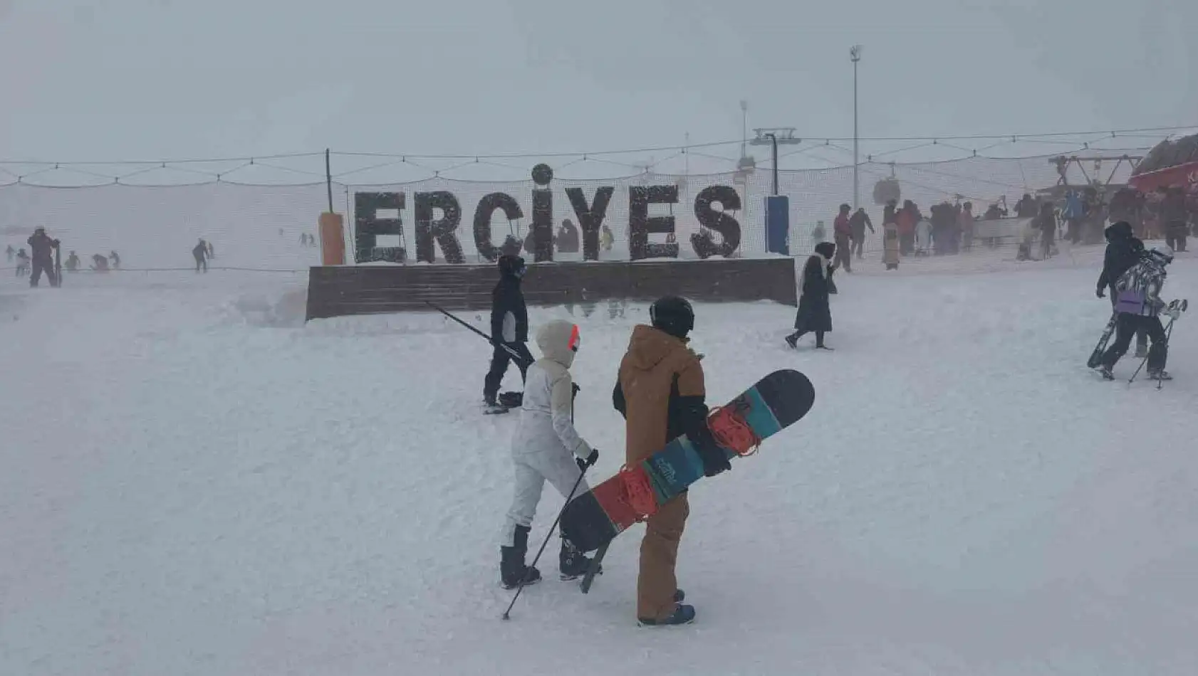 Erciyes'te kar kalınlığı 130 santime ulaştı