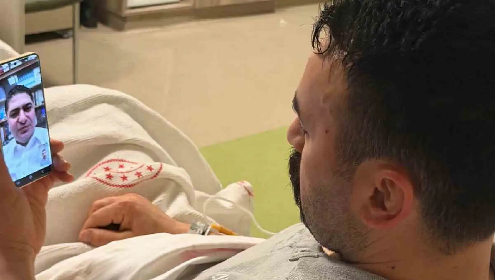 MHP Genel Başkan Yardımcısı Özdemir'den operasyonda yaralanan polise geçmiş olsun telefonu