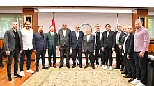 Kayserispor yönetiminden Başkan Büyükkılıç'a ziyaret