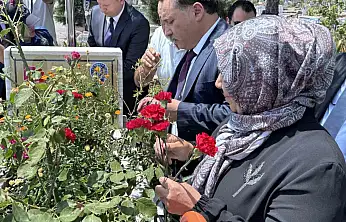 15 Temmuz şehidi Kübra Doğanay, kabri başında anıldı