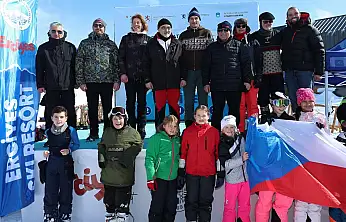 5. Diplomatik Kayak Yarışı'nda dereceye girenler ödüllendirildi