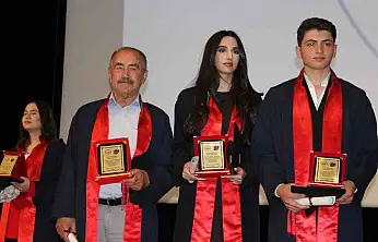 79 yaşında avukat oldu