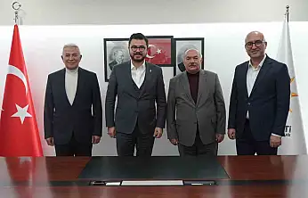 AK Parti'de 3 ilçe başkanı görevden alındı