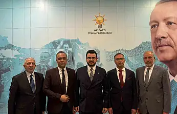 AK Parti'de 3 yeni ilçe başkanı görevi devraldı