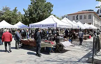 Antika Pazarı koleksiyonerleri bir araya geldi