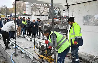 Başkan Büyükkılıç: 'Osman Kavuncu - DSİ Kavşağı'nda tramvay hattı hizmete giriyor'