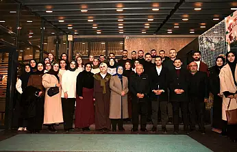 Başkan Büyükkılıç, gençlerle çay kahve eşliğinde sohbet etti