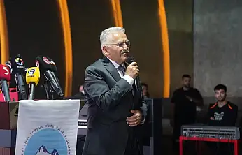 Başkan Büyükkılıç'tan 8. Kayserililer Zirvesi'nde birlik, beraberlik ve dayanışma vurgusu