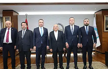 Başkan Büyükkılıç'tan birlik mesajı: Büyükşehir'de ziyaretçi rüzgarı