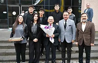 Başkan Büyükkılıç'tan lise öğrencilerine 'kariyer' ve 'gelecek' tavsiyeleri