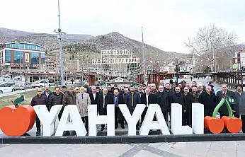 Başkan Büyükkılıç'tan Yahyalı ve Yeşilhisar'a Ramazan ayı ziyaretleri