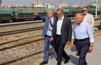 Başkan Büyükkılıç, TCDD Genel Müdürü Kurt ile Kayseri'nin ulaşımını görüştü