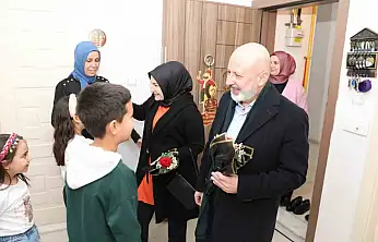 Başkan Çolakbayrakdar: 'Büyük bir aile olmanın mutluluğunu iftar sofralarında yaşıyoruz'