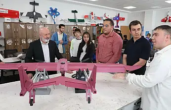 Başkan Çolakbayrakdar: 'Gençlerimizin ürettiği her proje Türkiye'nin gücüne güç katacak'