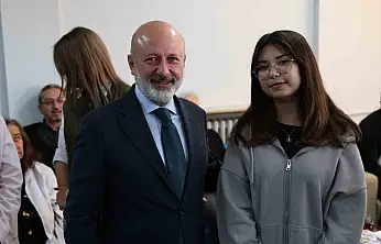 Başkan Çolakbayrakdar: 'Gönülden gönüle kurduğumuz bağ, 8 yıl sonra bile aynı güçte duruyor'