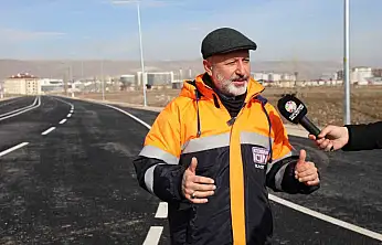 Başkan Çolakbayrakdar: 'İlk ve tek çevreci asfalt freze aracımızla doğayı koruyor, ekonomiye güç katıyoruz'