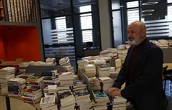 Başkan Çolakbayrakdar: 'Kütüphaneler haftası vesilesiyle bilgiyle büyüyen bir şehir inşa ediyoruz'