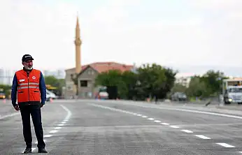 Başkan Çolakbayrakdar: 'Şehrimizin ulaşımını geleceğe taşıyan devasa bir eser kazandırdık'