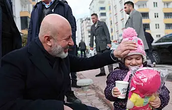 Başkan Çolakbayrakdar: 'Soğuk günlerde gönülleri ısıtıyoruz'