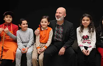 Başkan Çolakbayrakdar: Evlatlarımız tatilde eğlenirken öğreniyor'