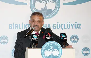 Başkan Hızar'dan gövde gösterisi