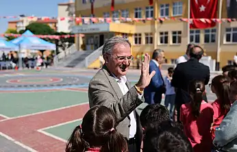 Başkan Özdoğan, öğrencilerin yeni dönem heyecanına ortak oldu