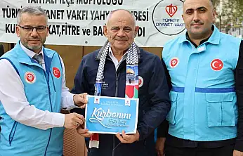 Başkan Öztürk'ten Türkiye Diyanet Vakfı'na vekaletle kurban bağışı