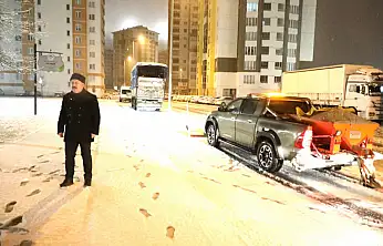 Başkan Palancıoğlu, karla mücadele için sahaya çıktı