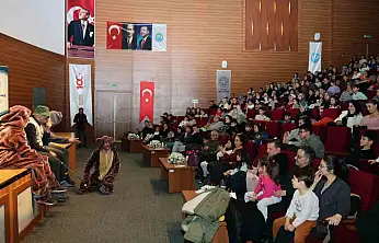 Başkan Yalçın'dan çocuklara karne hediyesi tiyatro şöleni