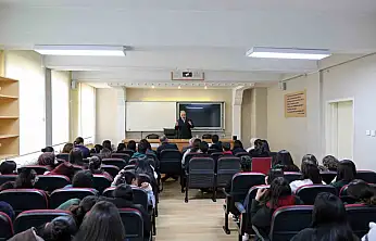 Başkan Yalçın gençlerle buluştu