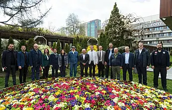 Büyükşehir'den afetlere dirençli kent hedefi: Başkan Büyükkılıç akademik heyetle bir araya geldi
