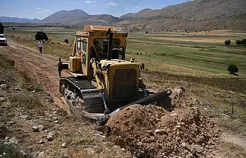 Büyükşehir'den Sarız ve Pınarbaşı kırsalında ulaşım hamlesi: Çavdar- Kırkgeçit arasında yol çalışması başladı