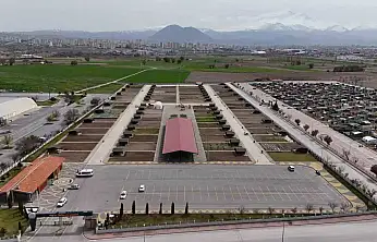 Büyükşehir'den üniversite öğrencilerine uygulamalı organik tarım eğitimi