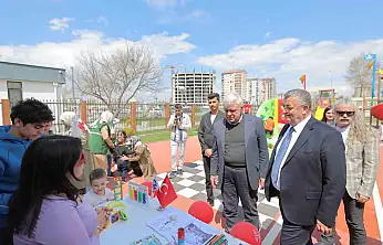 Büyükşehir'in çocuk kütüphanesinde 'Kayseri Kent Konseyi 23 Nisan' etkinliği