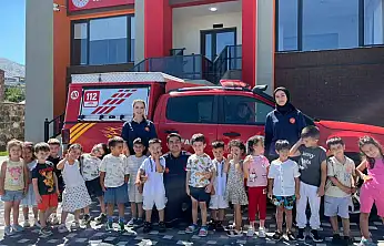 Büyükşehir İtfaiyesi'nden miniklere yangın ve deprem eğitimi