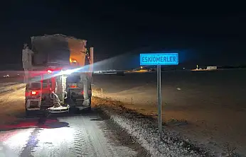 Büyükşehir kar ve tipiye karşı seferber: Kırsalda 187 yol açıldı, 46 yolda çalışma devam ediyor