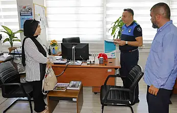 Büyükşehir zabıtasından güven veren duyarlılık: Kayıp cüzdan sahibine eksiksiz teslim edildi
