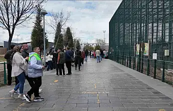 Büyükşehirin hayvanat bahçesinde bayram yoğunluğu: 40 bin ziyaretçi