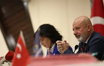 Çolakbayrakdar: 'Kimse sahte kahramanlık peşine düşmesin'