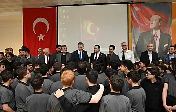 Çopuroğlu, Kariyer Günleri'nde öğrencilerle buluştu