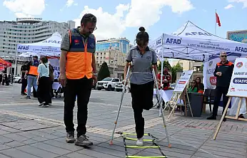Engellilerin yaşadığı zorlukları empati kurarak öğrendiler