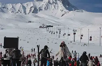 Erciyes'e sömestir bereketi: 1.4 milyon turist ziyaret etti