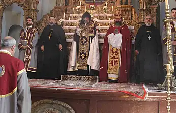 Ermenilerin Miçing ayininde İran'a dua