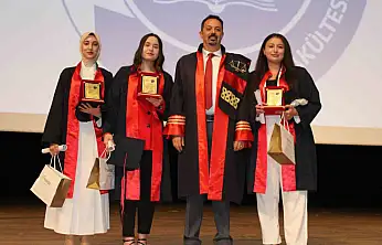 ERÜ'de 208 genç avukat mezun oldu
